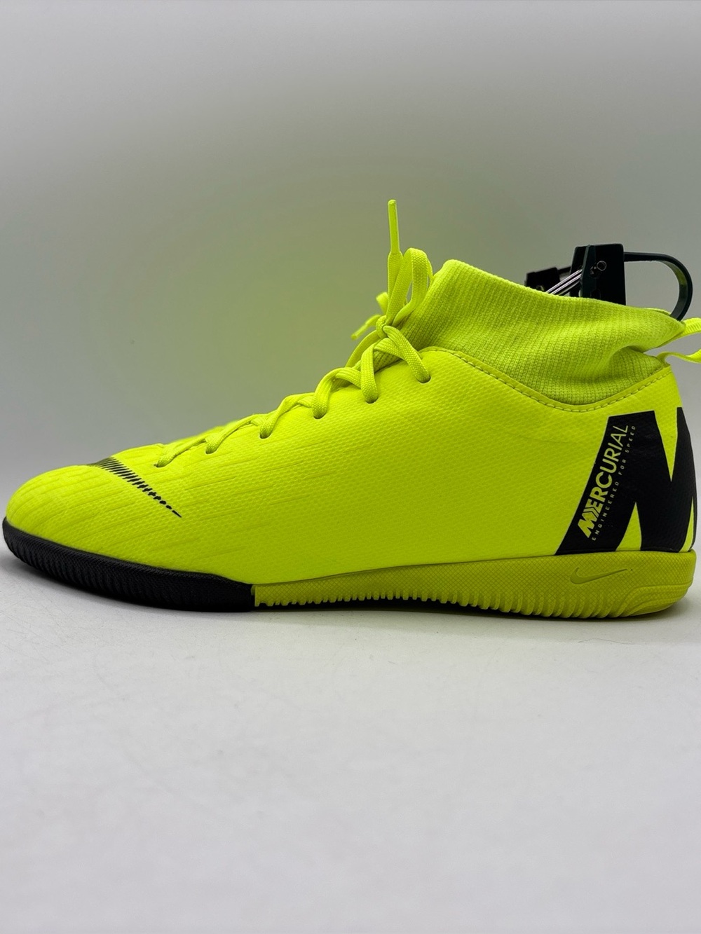 Nike Jr Superfly 6 Academy GS IC Volt Yellow AH7343-701 Size 5.5Y Soccer Shoes